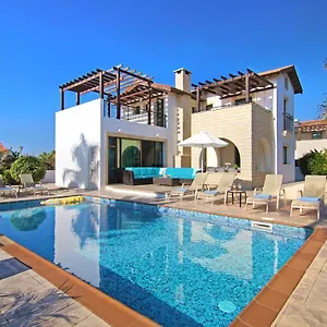 Ingrid Villa Ayia Napa