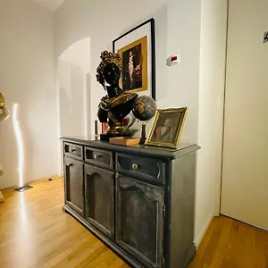 Direct Center-privat Rooms-5 Minutes Mariahilferstrasse Homestay Vienna